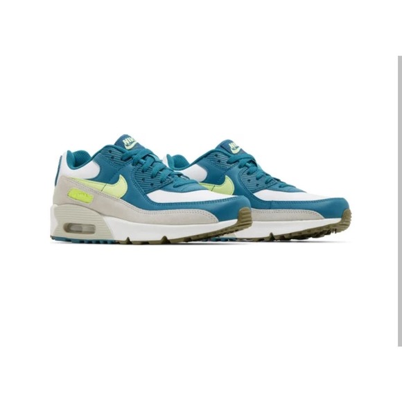 Nike Shoes - New Nike Air Max 90 LTR Volt Green